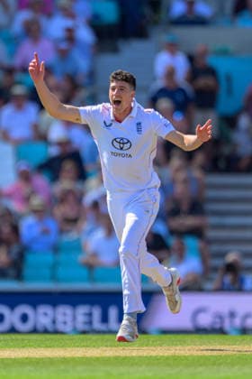 LONDON, ENGLAND JUNE 19 - Matthew Fisher of England during Day Three of the 2nd Rothesay Test Match game between England and New Zealand at Kia Oval on June 19, 2026 in London , England . (Photo by Keeran Marquis Sports Press Photo)  Copyright: xKeeranxMarquis SPPx Sportspressphoto_SPR170881