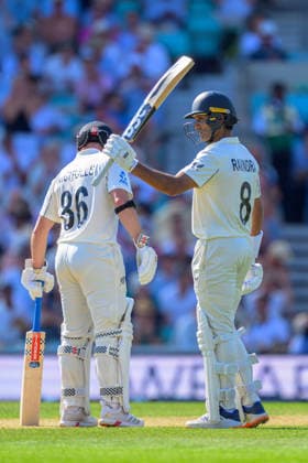 LONDON, ENGLAND JUNE 19 - Rachin Ravindra of New Zealand celebrates scoring 50 runs during Day Three of the 2nd Rothesay Test Match game between England and New Zealand at Kia Oval on June 19, 2026 in London , England . (Photo by Keeran Marquis Sports Press Photo)  Copyright: xKeeranxMarquis SPPx Sportspressphoto_SPR170890