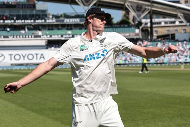 England v New Zealand - 2nd Rothesay Test Match: Day Three Kyle Jamieson of New Zealand during the second Rothesay Test Match Day 3 between England and New Zealand at The Kia Oval in London, United Kingdom, on June 19, 2026. London London United Kingdom  Copyright: xNewsxImagesx originalFilename:cosgrove-2ndrothe260619_nppmC.jpg