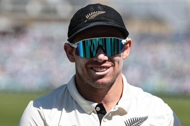 England v New Zealand - 2nd Rothesay Test Match: Day Three New Zealand captain Tom Latham during the 2nd Rothesay Test Match Day 3 between England and New Zealand at The Kia Oval in London, United Kingdom, on June 19, 2026. London London United Kingdom  Copyright: xNewsxImagesx originalFilename:cosgrove-2ndrothe260619_npkx2.jpg