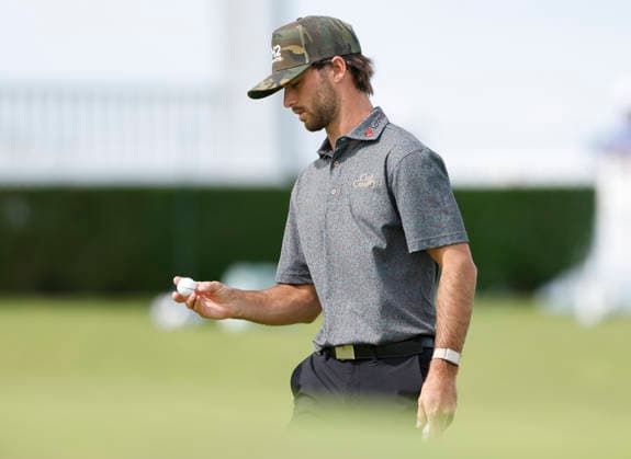 Amateur Ryder Cowan prepares to putt on the 9th green during the second round of the 126th U.S. Open Golf Championship at Shinnecock Hills Golf Club in Southampton, NY, on Friday, June 19, 2026.  NYC20260619817 JOHNxANGELILLO
