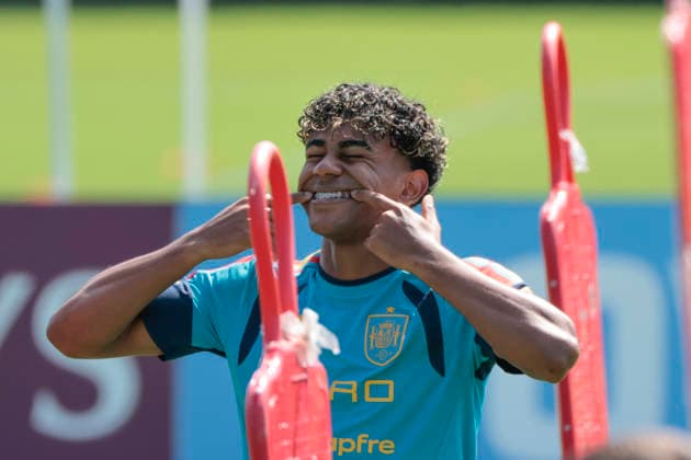 Spanish national soccer team striker Lamine Yamal takes part in the teams s training session in Chattanooga (Tennessee), 19 June 2026. Spanish national soccer team training session in US !ACHTUNG: NUR REDAKTIONELLE NUTZUNG!  Copyright: xLavandeiraxjrx GRAF1542 20260619-55020648732_1