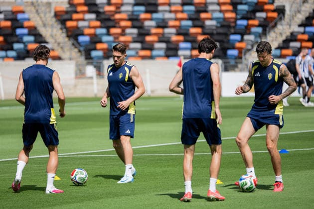 260619 Viktor Gyökeres and Victor Nilsson Lindelöf of the Swedish national football team at a training session during day 9 of the FIFA World Cup, WM, Weltmeisterschaft, Fussball 2026 on June 19, 2026 in Houston. Photo: Petter Arvidson BILDBYRAN kod PA PA1243 fotboll football soccer fotball vm fotbolls-vm fotball-vm fotbolls-vm 2026 fifa world cup 2026 träning practice training sverige sweden sverige a day 9 bbeng