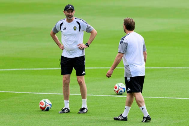 260619 Assistant coach Andreas Georgson of the Swedish national football team at a training session during day 9 of the FIFA World Cup, WM, Weltmeisterschaft, Fussball 2026 on June 19, 2026 in Houston. Photo: Ludvig Thunman BILDBYRAN kod LT PA1243 fotboll football soccer fotball vm fotbolls-vm fotball-vm fotbolls-vm 2026 fifa world cup 2026 träning practice training sverige sweden sverige a day 9 bbeng