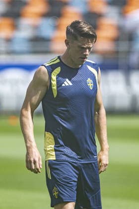 Viktor Gyökeres of Sweden looks on during a Sweden training session during the FIFA World Cup, WM, Weltmeisterschaft, Fussball 2026 at Houston Dash and Dynamo Stadium on June 19th,2026 (Photo by Joao Bravo Sports Press Photo)  Copyright: xJoaoxBravo SportsxPressxPhotox Sportspressphoto_SPR170900