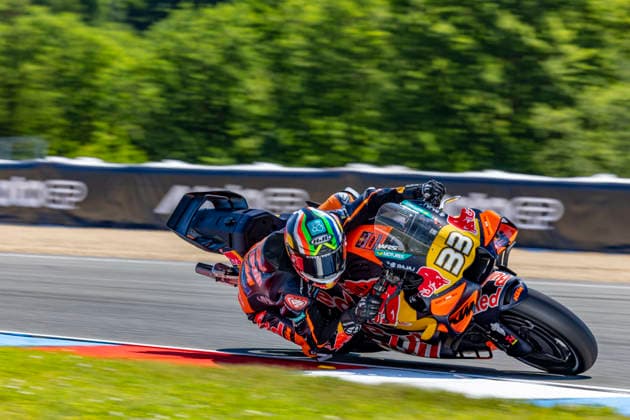 MotoGP of Czechia - Free Practice Number 33 Red Bull KTM Factory Racing rider Brad Binder during practice 1 at the 2026 MotoGP Grand Prix of Czechia. Brno Brno Czech Republic  Copyright: xStephenxBlackberryx originalFilename:blackberry-2026moto260619_npsmp.jpg