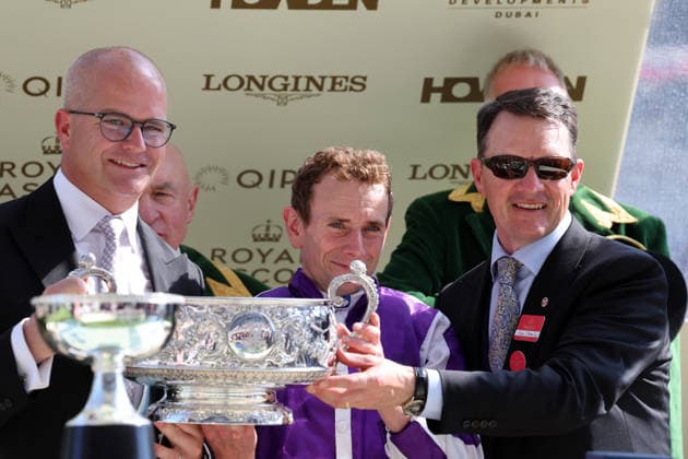 19.06.2026, Ascot, Windsor, GBR - Winners presentation: Precise with Ryan Moore up wins the Coronation Stakes. Ascot racecourse. (Siegerehrung, Precise, Moore, Sieg) 260619D562ROYAL_ASCOT.JPG
