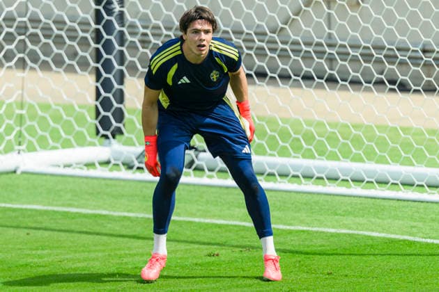 260619 Goalkeeper Jacob Widell Zetterström of the Swedish national football team at a training session during day 9 of the FIFA World Cup, WM, Weltmeisterschaft, Fussball 2026 on June 19, 2026 in Houston. Photo: Ludvig Thunman BILDBYRAN kod LT PA1243 fotboll football soccer fotball vm fotbolls-vm fotball-vm fotbolls-vm 2026 fifa world cup 2026 träning practice training sverige sweden sverige a day 9 bbeng
