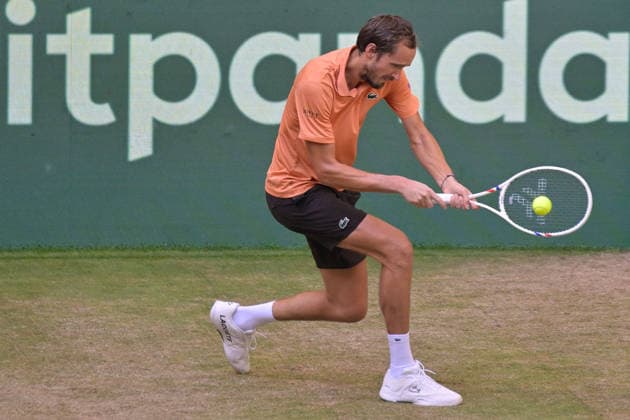 Daniil Medwedew 19.06.2026 ¢ Tennis ¢ TERRA WORTMANN OPEN ¢ ATP, Tennis Herren 500, heristo-arena-Halle (Westfalen), TERRA WORTMANN OPEN, NRW Germany *** Daniil Medvedev June 19, 2026 ¢ Tennis ¢ TERRA WORTMANN OPEN ¢ ATP 500, heristo arena Halle Westfalen, TERRA WORTMANN OPEN, North Rhine-Westphalia, Germany,detected_source_language Copyright: xpepphotox xPeterxEppingerx pep00321, pep_20260619_hm_375825