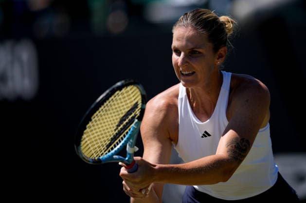 Lexus Nottingham Open - Day Five Karolina Pliskova in action during her quarter-final singles match at the 2026 Lexus Nottingham Open Women s tennis tournament at the Nottingham Tennis Centre in Nottingham, England, on June 19, 2026. Nottingham Great Britain United Kingdom  Copyright: xOwenxHammondx originalFilename:hammond-2026lexu260619_npE1e.jpg