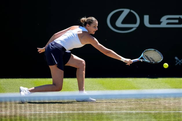 Lexus Nottingham Open - Day Five Karolina Pliskova in action during her quarter-final singles match at the 2026 Lexus Nottingham Open Women s tennis tournament at the Nottingham Tennis Centre in Nottingham, England, on June 19, 2026. Nottingham Great Britain United Kingdom  Copyright: xOwenxHammondx originalFilename:hammond-2026lexu260619_npFVn.jpg
