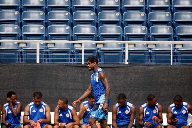 Curaçao s national soccer team player Leandro Bacuna (foreground) is seen during a training session in Florida Atlantic University, in Boca Raton, USA, 19 June 2026. Curaçao will face Ecuador in a FIFA World Cup, WM, Weltmeisterschaft, Fussball 2026 match on 20 June 2026. Curaçao s training session !ACHTUNG: NUR REDAKTIONELLE NUTZUNG!  Copyright: xAlbertoxEstévezx GRAF1569 20260619-55020649426_1