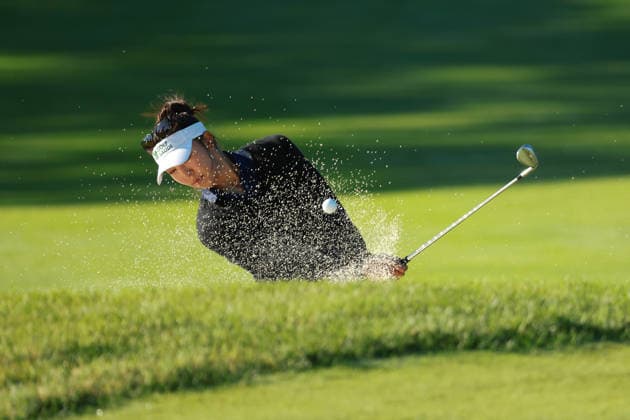 Meijer LPGA, Golf Damen Classic BELMONT, MICHIGAN - JUNE 19: Alison Lee of the United States hits out of the bunker toward the 10th green during the second round of the Meijer LPGA Classic for Simply Give golf tournament at Blythefield Country Club in Belmont, MI, USA Friday, June 19, 2026. Belmont Michigan United States  Copyright: xJorgexLemusx originalFilename:lemus-meijerlp260619_np7pT.jpg