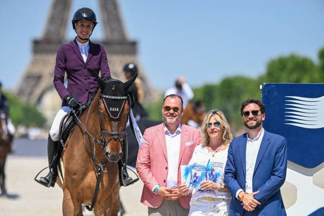 Claudia Rothermere 4ème sur IMPOSANT VAN DE RENGER avec Virginie Coupérie-Eiffel lors de la remise du Prix Selman Marrakech de la 12ème édition Longines Paris Eiffel Jumping au pied de la Tour Eiffel sur le Champ-de-Mars à Paris, France, le 19 juin 2026. Perusseau-Veeren Bestimage Selman Marrakech Prize during the 12th edition of the Longines Paris Eiffel Jumping at Champ-de-Mars near Eiffel Tower in Paris, France, on June 19, 2026. Paris France  Copyright: xPerusseau-Veerenx xBestimagexPerusseau-Veerenx xBestimagex