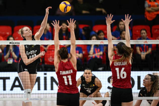 Belgium v Germany - 2026 FIVB Volleyball Nations League ANKARA, TURKIYE - JUNE 19: Britt Fransen (20) of Belgium competes against her opponents during the 2026 FIVB Volleyball Nations League week 2 match between Belgium and Germany at Ankara Sports Hall in Ankara, Turkiye on June 19, 2026. Akin Celiktas Anadolu Ankara Turkey. Editorial use only. Please get in touch for any other usage.  Copyright: x2026xAnadoluxAkinxCeliktasx