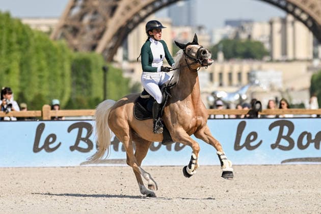 Eva Bouchut sur Heidi de Bacon participe au Prix Lagree France de de la 12ème édition Longines Paris Eiffel Jumping au pied de la Tour Eiffel sur le Champ-de-Mars à Paris, France, le 19 juin 2026. Perusseau-Veeren Bestimage Lagree France Prize during the 12th edition of the Longines Paris Eiffel Jumping at Champ-de-Mars near Eiffel Tower in Paris, France, on June 19, 2026. Paris France  Copyright: xPerusseau-Veerenx xBestimagexPerusseau-Veerenx xBestimagex