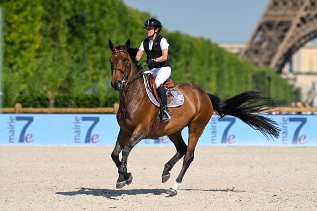 Susana Épaillard sur FANTASIA D AUGE participe au Prix Lagree France de de la 12ème édition Longines Paris Eiffel Jumping au pied de la Tour Eiffel sur le Champ-de-Mars à Paris, France, le 19 juin 2026. Perusseau-Veeren Bestimage Lagree France Prize during the 12th edition of the Longines Paris Eiffel Jumping at Champ-de-Mars near Eiffel Tower in Paris, France, on June 19, 2026. Paris France  Copyright: xPerusseau-Veerenx xBestimagexPerusseau-Veerenx xBestimagex