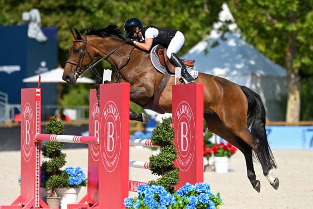 Susana Épaillard sur FANTASIA D AUGE participe au Prix Lagree France de de la 12ème édition Longines Paris Eiffel Jumping au pied de la Tour Eiffel sur le Champ-de-Mars à Paris, France, le 19 juin 2026. Perusseau-Veeren Bestimage Lagree France Prize during the 12th edition of the Longines Paris Eiffel Jumping at Champ-de-Mars near Eiffel Tower in Paris, France, on June 19, 2026. Paris France  Copyright: xPerusseau-Veerenx xBestimagexPerusseau-Veerenx xBestimagex