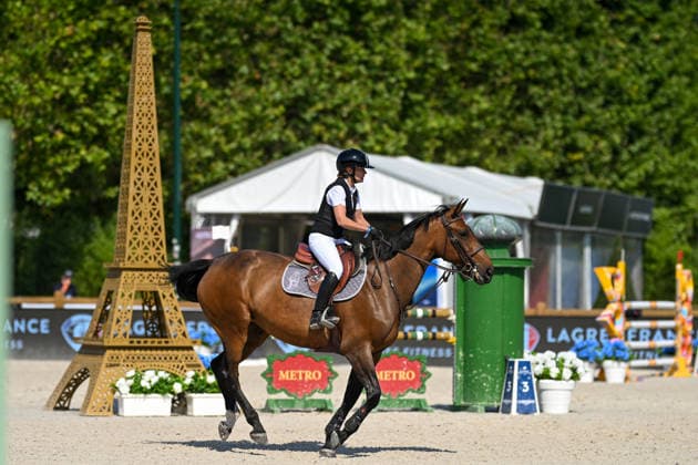 Susana Épaillard sur FANTASIA D AUGE participe au Prix Lagree France de de la 12ème édition Longines Paris Eiffel Jumping au pied de la Tour Eiffel sur le Champ-de-Mars à Paris, France, le 19 juin 2026. Perusseau-Veeren Bestimage Lagree France Prize during the 12th edition of the Longines Paris Eiffel Jumping at Champ-de-Mars near Eiffel Tower in Paris, France, on June 19, 2026. Paris France  Copyright: xPerusseau-Veerenx xBestimagexPerusseau-Veerenx xBestimagex