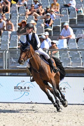 Raphaella Guerrand-Hermès sur RAPHAELLA GUERRAND-HERMES participe au Prix Lagree France de de la 12ème édition Longines Paris Eiffel Jumping au pied de la Tour Eiffel sur le Champ-de-Mars à Paris, France, le 19 juin 2026. Perusseau-Veeren Bestimage Lagree France Prize during the 12th edition of the Longines Paris Eiffel Jumping at Champ-de-Mars near Eiffel Tower in Paris, France, on June 19, 2026. Paris France  Copyright: xPerusseau-Veerenx xBestimagexPerusseau-Veerenx xBestimagex