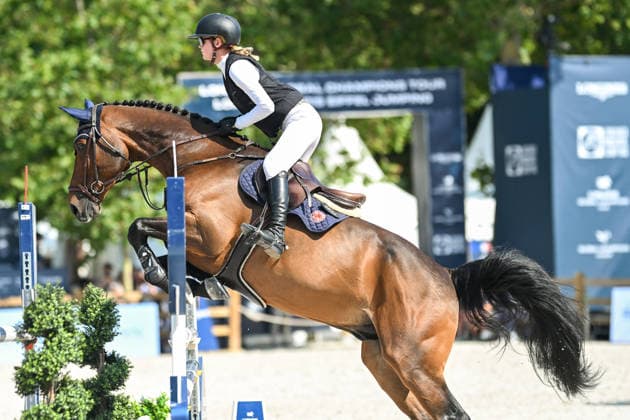 Raphaella Guerrand-Hermès sur RAPHAELLA GUERRAND-HERMES participe au Prix Lagree France de de la 12ème édition Longines Paris Eiffel Jumping au pied de la Tour Eiffel sur le Champ-de-Mars à Paris, France, le 19 juin 2026. Perusseau-Veeren Bestimage Lagree France Prize during the 12th edition of the Longines Paris Eiffel Jumping at Champ-de-Mars near Eiffel Tower in Paris, France, on June 19, 2026. Paris France  Copyright: xPerusseau-Veerenx xBestimagexPerusseau-Veerenx xBestimagex
