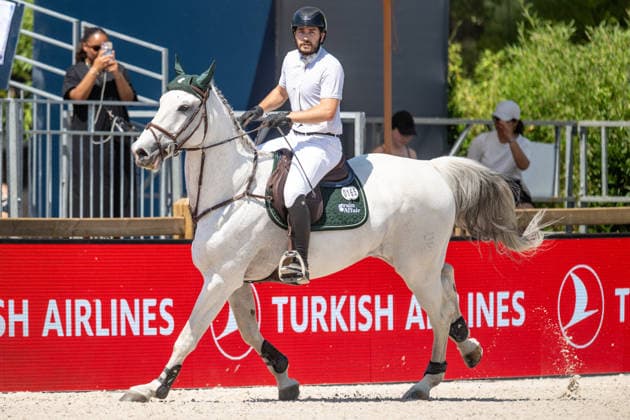 Benjamin Palatsi sur COLMARA lors du Prix Selman Marrakech de la 12ème édition Longines Paris Eiffel Jumping au pied de la Tour Eiffel sur le Champ-de-Mars à Paris, France, le 19 juin 2026. Perusseau-Veeren Bestimage Selman Marrakech Prize during the 12th edition of the Longines Paris Eiffel Jumping at Champ-de-Mars near Eiffel Tower in Paris, France, on June 19, 2026. Paris France  Copyright: xPerusseau-Veerenx xBestimagexPerusseau-Veerenx xBestimagex