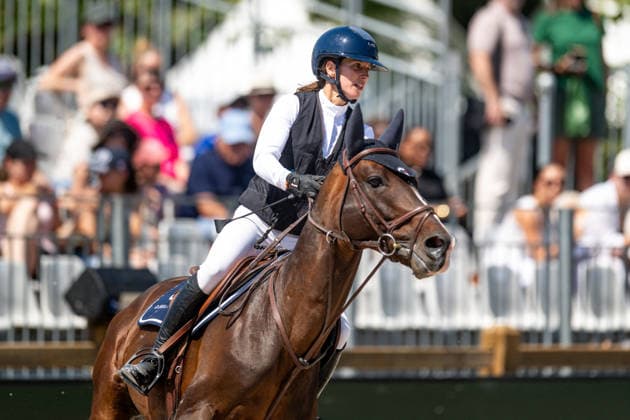 Andrea Bormioli sur FAN DE BACON lors du Prix Selman Marrakech de la 12ème édition Longines Paris Eiffel Jumping au pied de la Tour Eiffel sur le Champ-de-Mars à Paris, France, le 19 juin 2026. Perusseau-Veeren Bestimage Selman Marrakech Prize during the 12th edition of the Longines Paris Eiffel Jumping at Champ-de-Mars near Eiffel Tower in Paris, France, on June 19, 2026. Paris France  Copyright: xPerusseau-Veerenx xBestimagexPerusseau-Veerenx xBestimagex