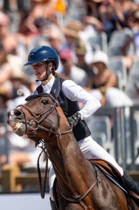 Andrea Bormioli sur FAN DE BACON lors du Prix Selman Marrakech de la 12ème édition Longines Paris Eiffel Jumping au pied de la Tour Eiffel sur le Champ-de-Mars à Paris, France, le 19 juin 2026. Perusseau-Veeren Bestimage Selman Marrakech Prize during the 12th edition of the Longines Paris Eiffel Jumping at Champ-de-Mars near Eiffel Tower in Paris, France, on June 19, 2026. Paris France  Copyright: xPerusseau-Veerenx xBestimagexPerusseau-Veerenx xBestimagex