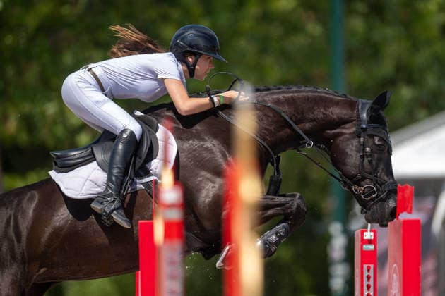 Aurore Dubus sur CHIPIE DE MAILLET lors du Prix Selman Marrakech de la 12ème édition Longines Paris Eiffel Jumping au pied de la Tour Eiffel sur le Champ-de-Mars à Paris, France, le 19 juin 2026. Perusseau-Veeren Bestimage Selman Marrakech Prize during the 12th edition of the Longines Paris Eiffel Jumping at Champ-de-Mars near Eiffel Tower in Paris, France, on June 19, 2026. Paris France  Copyright: xPerusseau-Veerenx xBestimagexPerusseau-Veerenx xBestimagex