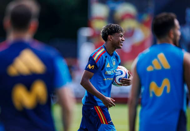 Spain national team, Nationalteam World Cup 19 06 2026 Lamine Yamal of Spain during the Spanish national team s training session at their World Cup base camp at the Baylor School in Chattanooga, United States of America on June 19, 2026. Photo (PGS Photo Agency) Chattanooga usa Copyright: xPGSxPhotoxAgencyx