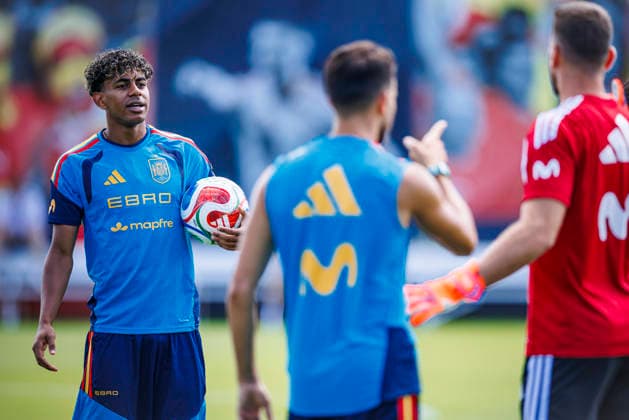 Spain national team, Nationalteam World Cup 19 06 2026 Lamine Yamal of Spain during the Spanish national team s training session at their World Cup base camp at the Baylor School in Chattanooga, United States of America on June 19, 2026. Photo (PGS Photo Agency) Chattanooga usa Copyright: xPGSxPhotoxAgencyx