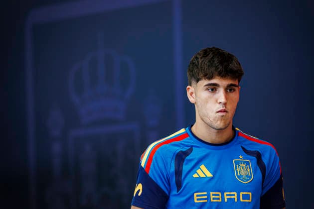 Spain national team, Nationalteam World Cup 19 06 2026 press conference, PK, Pressekonferenz of Pau Cubarsi of Spain during the Spanish national team s training session at their World Cup base camp at the Baylor School in Chattanooga, United States of America on June 19, 2026. Photo (PGS Photo Agency) Chattanooga usa Copyright: xPGSxPhotoxAgencyx