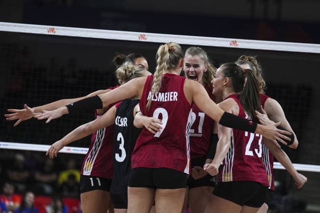 Belgium v Germany - 2026 FIVB Volleyball Nations League ANKARA, TURKIYE - JUNE 19: Players of Germany celebrate after winning the 2026 FIVB Volleyball Nations League week 2 match between Belgium and Germany at Ankara Sports Hall in Ankara, Turkiye on June 19, 2026. Dilara Irem Sancar Anadolu Ankara Turkey. Editorial use only. Please get in touch for any other usage.  Copyright: x2026xAnadoluxDilaraxIremxSancarx