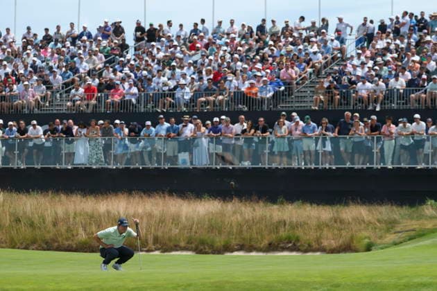 US Open Golf Championship - Round 2 Matt Fitzpatrick of England prepares to putt during the second round of the 2026 US Open golf tournament at the Shinnecock Hills Golf Club in Southampton, New York, USA, 19 June 2026. SOUTHAMPTON NEW YORK UNITED STATES  Copyright: xSARAHxYENESELx