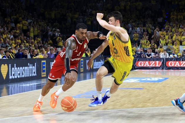 DEU, easyCredit BBL, ALBA vs. Bayern Muenchen, 19.06.2026, Max-Schmeling-Halle, Berlin, DEU, easyCredit BBL, ALBA vs. Bayern Muenchen, im Bild JONAS MATTISSECK (ALBA Berlin 9), Xavier Rathan-Mayes (FC Bayern Muenchen 4) *** DEU, easyCredit BBL, ALBA vs. Bayern Munich, June 19, 2026, Max Schmeling Halle, Berlin, Germany, easyCredit BBL, ALBA vs. Bayern Munich; pictured nordphotoxGmbHx xEngler nph00076