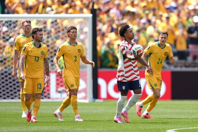 USA v Australia - FIFA World Cup, WM, Weltmeisterschaft, Fussball 2026 - Group D SEATTLE, USA - JUNE 19: Weston McKennie (8) of USA is seen with Aiden O’Neill (13) of Australia during the 2026 FIFA World Cup First Stage Group D match between USA and Australia at Lumen Field (Seattle Stadium) in Seattle, Washington, United States on June 19, 2026. Ercin Erturk Anadolu Washington United States. Editorial use only. Please get in touch for any other usage.  Copyright: x2026xAnadoluxErcinxErturkx