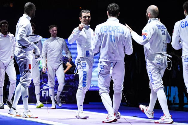 ESCRIME : Championnat d Europe Antony 2026 - 19 06 2026 Joie des escrimeurs Italien apres leur sacre en EpÃ e lors du championnat d™Europe 2026 AntonyFrance  Copyright: xBaptistexAutissierx