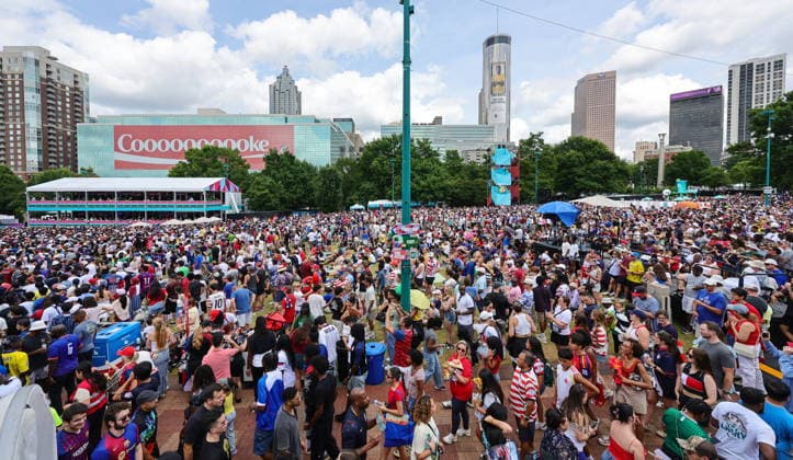 FIFA World Cup, WM, Weltmeisterschaft, Fussball 2026 - Fan Festival in Atlanta Fans pack Centennial Olympic Park to watch the Group D match USA vs Australia during the FIFA World Cup 2026, at the Fan Festival in Atlanta, Georgia, USA, 19 June 2026. ATLANTA United States  Copyright: xRONALDxWITTEKx