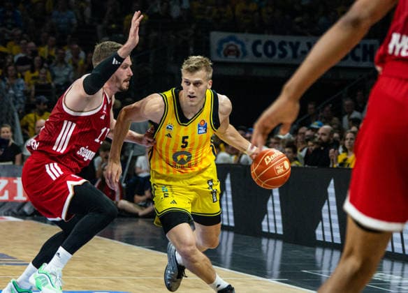 Sam Griesel (Alba Berlin, 5) 19.06.2026, Alba Berlin vs Bayern München, Basketball, BBL, Max-Schmeling Halle, Berlin BBL regulations prohibit any use of photographs as image sequences and or quasi-video. *** Sam Griesel, Alba Berlin, June 5, 2026, Alba Berlin vs. Bayern Munich, Basketball, BBL, Max Schmeling Halle, Berlin. BBL regulations prohibit any use of photographs as image sequences and or quasi-video.,detected_source_language Copyright: HMBxMedia xFinnxWeidmann