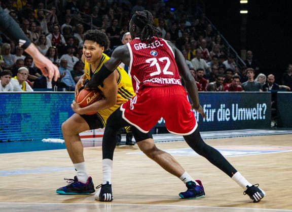 Jack Kayil (Alba Berlin, 7) und Wenyen Gabriel (Bayern München, 32) 19.06.2026, Alba Berlin vs Bayern München, Basketball, BBL, Max-Schmeling Halle, Berlin BBL regulations prohibit any use of photographs as image sequences and or quasi-video. *** Jack Kayil, Alba Berlin, 7, and Wenyen Gabriel, Bayern Munich, 32, June 19, 2026, Alba Berlin vs. Bayern Munich, Basketball, BBL, Max Schmeling Halle, Berlin. BBL regulations prohibit any use of photographs as image sequences and or quasi-video.,detected_source_language Copyright: HMBxMedia xFinnxWeidmann