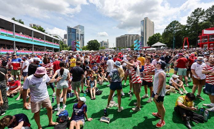 FIFA World Cup, WM, Weltmeisterschaft, Fussball 2026 - Fan Festival in Atlanta Fans pack Centennial Olympic Park to watch the Group D match USA vs Australia during the FIFA World Cup 2026, at the Fan Festival in Atlanta, Georgia, USA, 19 June 2026. ATLANTA United States  Copyright: xRONALDxWITTEKx