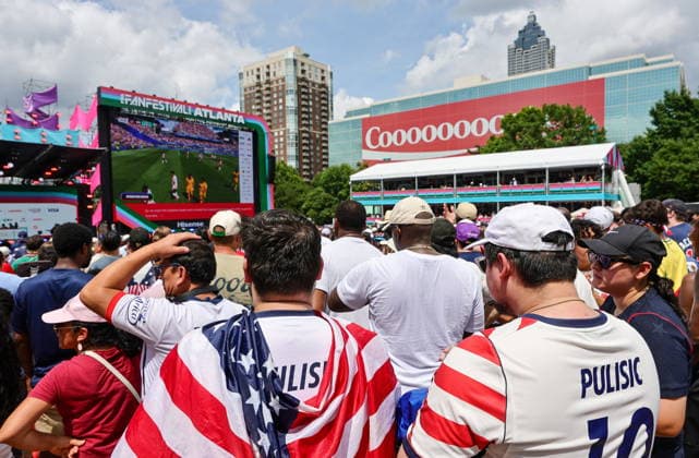 FIFA World Cup, WM, Weltmeisterschaft, Fussball 2026 - Fan Festival in Atlanta Fans pack Centennial Olympic Park to watch the Group D match USA vs Australia during the FIFA World Cup 2026, at the Fan Festival in Atlanta, Georgia, USA, 19 June 2026. ATLANTA United States  Copyright: xRONALDxWITTEKx