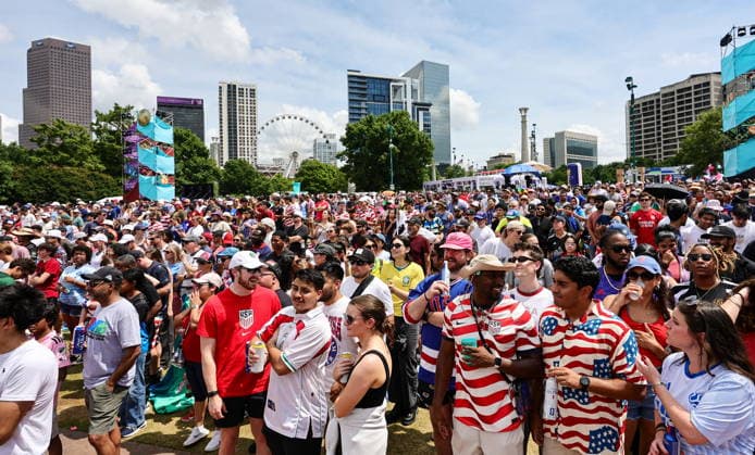 FIFA World Cup, WM, Weltmeisterschaft, Fussball 2026 - Fan Festival in Atlanta Fans pack Centennial Olympic Park to watch the Group D match USA vs Australia during the FIFA World Cup 2026, at the Fan Festival in Atlanta, Georgia, USA, 19 June 2026. ATLANTA United States  Copyright: xRONALDxWITTEKx