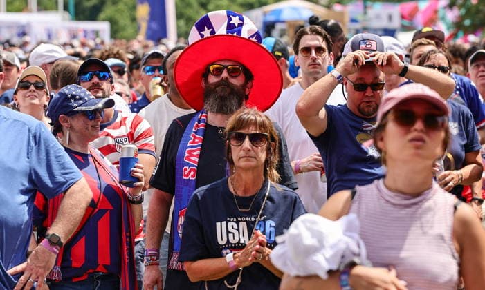FIFA World Cup, WM, Weltmeisterschaft, Fussball 2026 - Fan Festival in Atlanta Fans pack Centennial Olympic Park to watch the Group D match USA vs Australia during the FIFA World Cup 2026, at the Fan Festival in Atlanta, Georgia, USA, 19 June 2026. ATLANTA United States  Copyright: xRONALDxWITTEKx