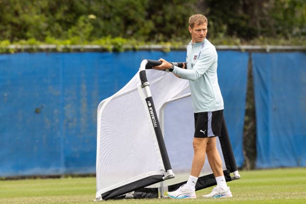 FOOTBALL - FIFA World Cup, WM, Weltmeisterschaft, Fussball 2026, preview SANTA BARBARA,CALIFORNIA,USA,19.JUN.26 - FOOTBALL - FIFA World Cup 2026, USA, Mexico, Canada, preview, Oesterreichischer Fussball-Bund, training team AUT. Image shows athletic coach Martin Haemmerle (AUT).  GEPAxpictures xArminxRauthner