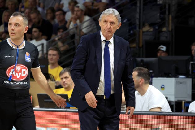 DEU, easyCredit BBL, ALBA vs. Bayern Muenchen, 19.06.2026, Max-Schmeling-Halle, Berlin, DEU, easyCredit BBL, ALBA vs. Bayern Muenchen, im Bild Head Coach Svetislav Pesic (FC Bayern Muenchen) *** GER, easyCredit BBL, ALBA vs. Bayern Munich, June 19, 2026, Max Schmeling Halle, Berlin, GER, easyCredit BBL, ALBA vs. Bayern Munich, pictured nordphotoxGmbHx xEngler nph00076
