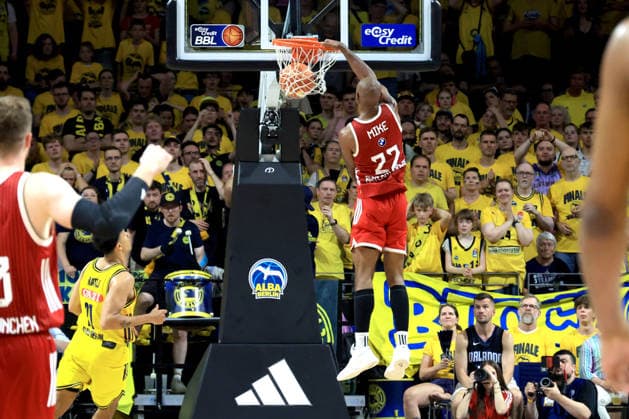 DEU, easyCredit BBL, ALBA vs. Bayern Muenchen, 19.06.2026, Max-Schmeling-Halle, Berlin, DEU, easyCredit BBL, ALBA vs. Bayern Muenchen, im Bild dunking von Isiaha Mike (FC Bayern Muenchen 22) *** GER, easyCredit BBL, ALBA vs. Bayern Munich, June 19, 2026, Max Schmeling Halle, Berlin, GER, easyCredit BBL, ALBA vs. Bayern Munich, pictured nordphotoxGmbHx xEngler nph00076