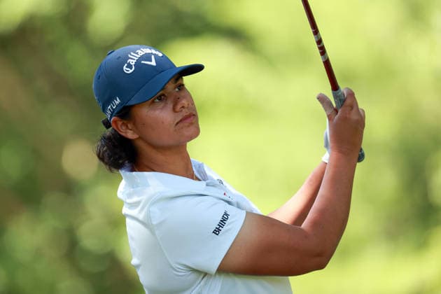 Meijer LPGA, Golf Damen Classic by Simply Give Belmont, MI - JUNE 19: Hira Naveed of Australia hits from the 16th tee during the second round of the Meijer LPGA Classic by Simply Give at Blythefield Country Club on June 19, 2026 in Belmont, Michigan. Belmont Michigan United States  Copyright: xAmyxLemusx originalFilename:lemus-meijerlp260619_npk0P.jpg