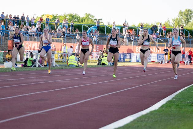 Anhalt 2026 - 28.Int.Leichtathletik Meeting Dessau, Deutschland 19.Juni 2026: Im Bild:v.li.Monntt Maria Ignacia (CHL), Mayer Sina (LAZ Zweibruecken), Lueckenkemper Gina (SCC Berlin), Kammerschmidt Sina (MTG Mannheim) und Prepens Talea (TV Cloppenburg) Dessau Paul Greifzu Stadion Sachsen Anhalt Deutschland