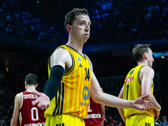 Justin Bean (Alba Berlin 34) 19.06.2026, Alba Berlin vs Bayern München, Basketball, BBL, Max-Schmeling Halle, Berlin BBL regulations prohibit any use of photographs as image sequences and or quasi-video. *** Justin Bean, Alba Berlin, 34 19 06 2026, Alba Berlin vs. Bayern Munich, Basketball, BBL, Max Schmeling Halle, Berlin. BBL regulations prohibit any use of photographs as image sequences and or quasi-video.,detected_source_language Copyright: HMBxMedia xFinnxWeidmann